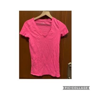 Merona v-neck t-shirts